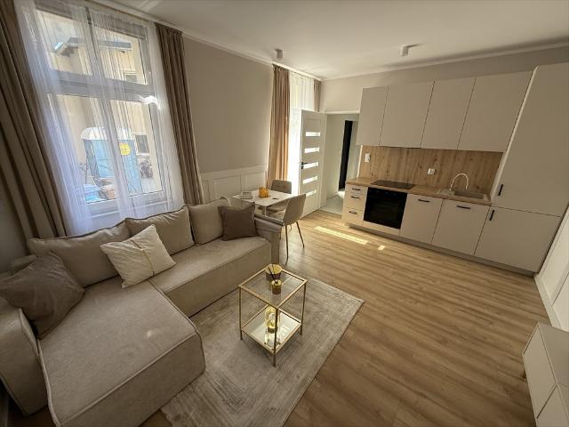 Nowa kawalerka 25m², pełne umeblowanie, blisko centrum