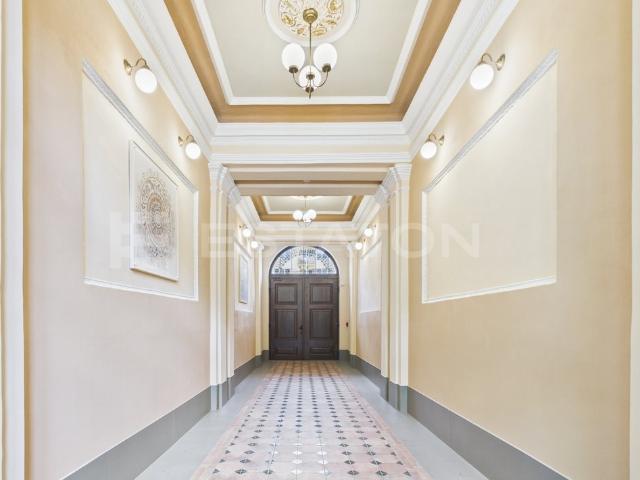 Nowoczesny mikroapartament w zabytkowej kamienicy gotowy do wprowadzenia