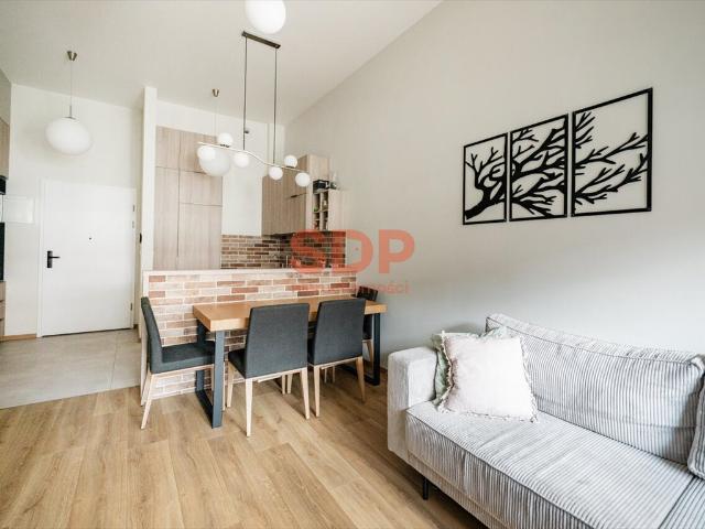 Nowoczesny 2 pok. apartament z balkonem, klimatyzacją i garażem