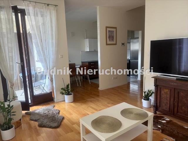 Nowoczesny 37 m² apartament z balkonem blisko metra