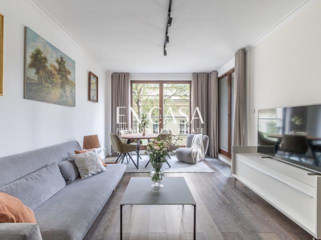 Nowoczesny apartament 52 m2 z tarasem i garażem w Śródmieściu