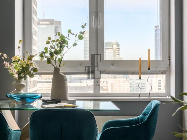 Nowoczesny apartament 63 m² z widokiem na Warszawę, 2 pokoje