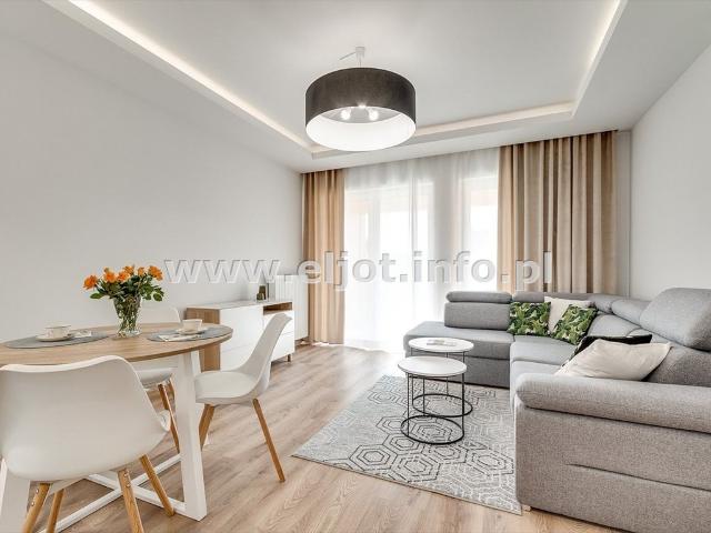 Nowoczesny apartament 83 m2 z 3 sypialniami, garażem i komórką