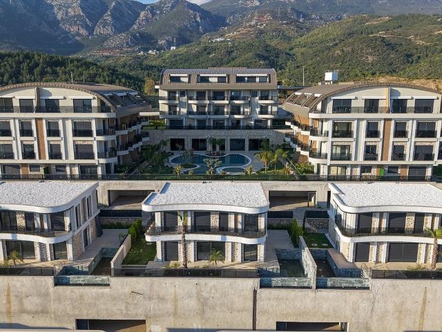 Nowoczesny apartament z widokiem na góry i morze