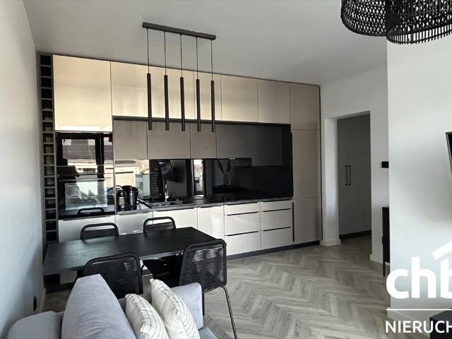 Nowoczesny apartament z widokiem na jezioro, 2 balkony