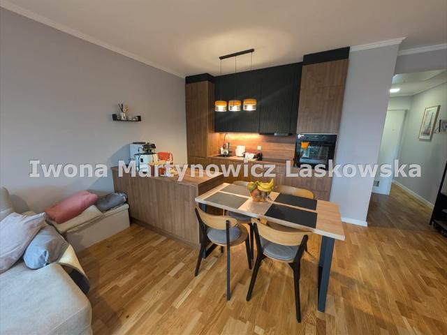 Nowoczesny apartament z ogrodem i miejscem parkingowym