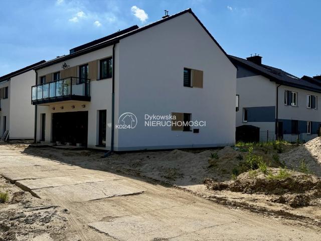 Nowoczesny apartament z ogródkiem i parkingiem polecam