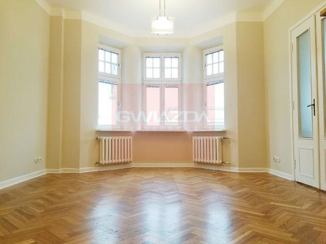 Nowoczesny biuro 172 m2 w odnowionej kamienicy w Śródmieściu