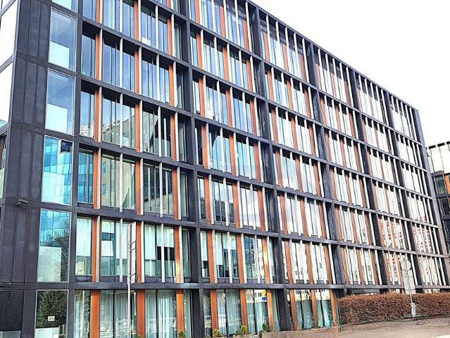 Nowoczesny biurowiec 997 m² przy ul. Domaniewskiej