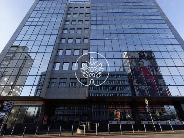 Nowoczesny biurowiec 388 m² z widokiem na Wisłę, klimatyzacja