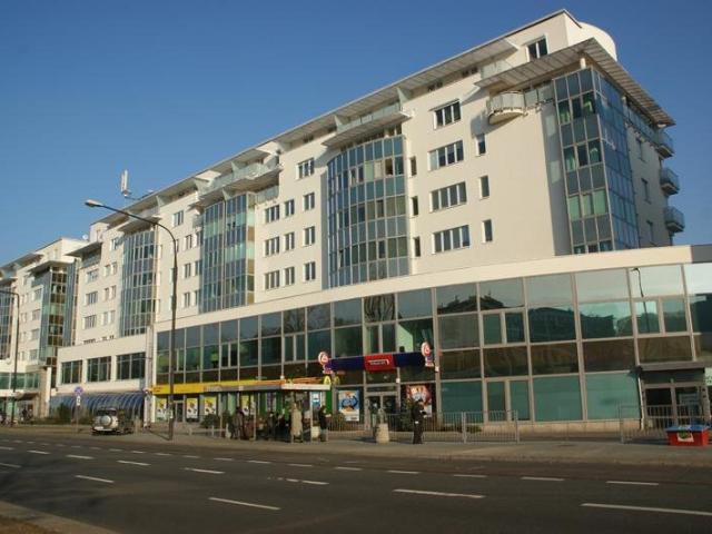Nowoczesny biurowiec na Mokotowie, 130 m², parking