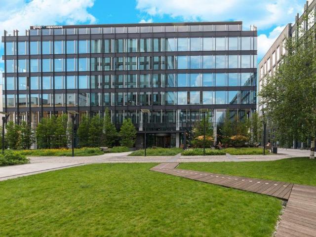 Nowoczesny biurowiec na Mokotowie, 200 m2, ekologiczne rozwiązania