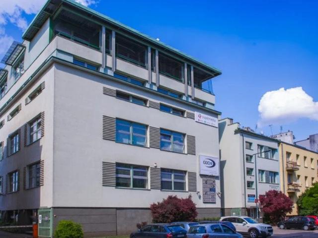 Nowoczesny biurowiec na Pradze Południe, 484 m², parking