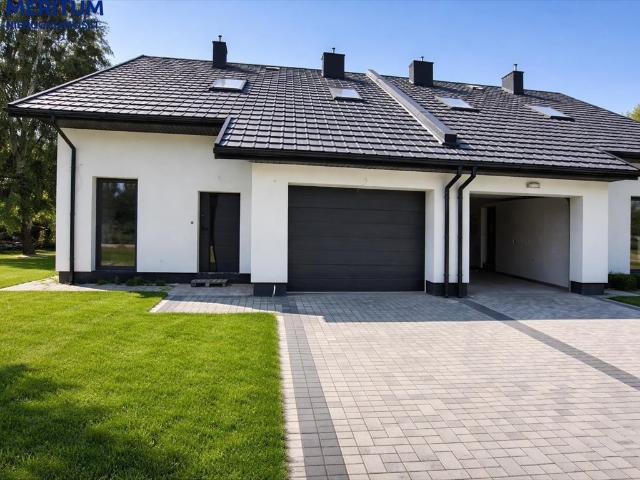 Nowoczesny bliźniak 140 m2 z garażem i dużą działką