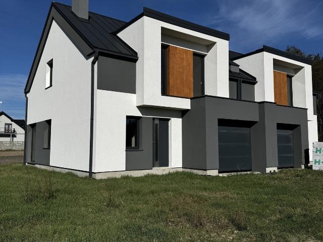 Nowoczesny bliźniak 125 m² z garażem i działką 650 m²