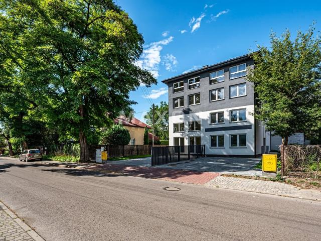 Nowoczesny dom 4 poziomy, własna aranżacja, Włochy