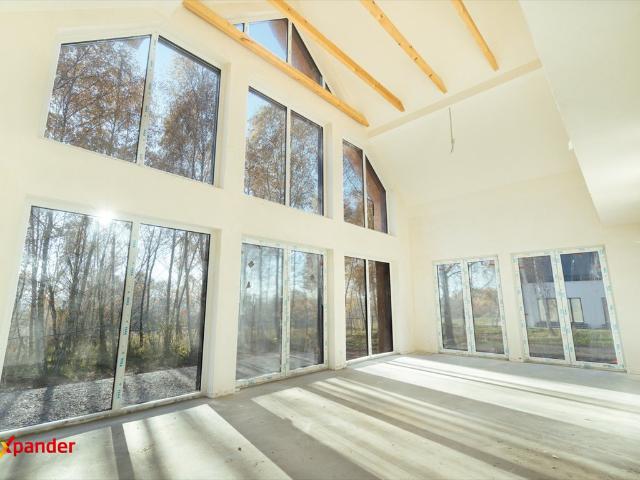 Nowoczesny dom 5 pokoi z dużą działką 622 m² w Minodze