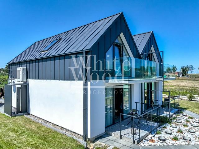 Nowoczesny dom 94 m² z ogródkiem i pełnym wyposażeniem