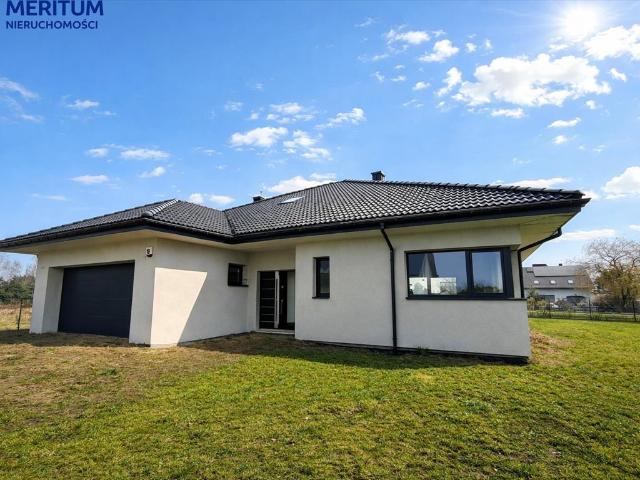 Nowoczesny dom 163m2 z garażem i dużą działką