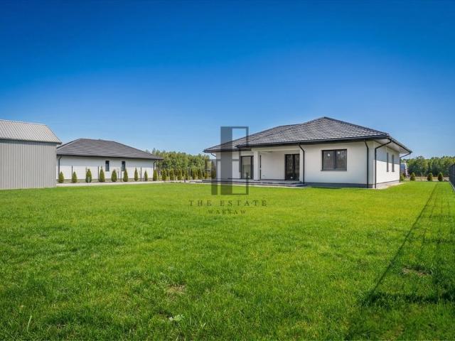 Nowoczesny dom 166 m² z garażem i dużą działką
