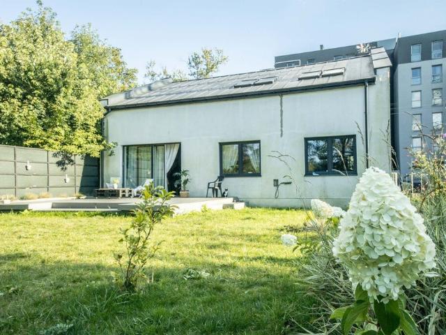 Nowoczesny dom 170 m² z energoszczędnym ogrzewaniem i dużym potencjałem