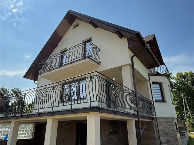 Nowoczesny dom 170m2 z garażem w Chorońiu