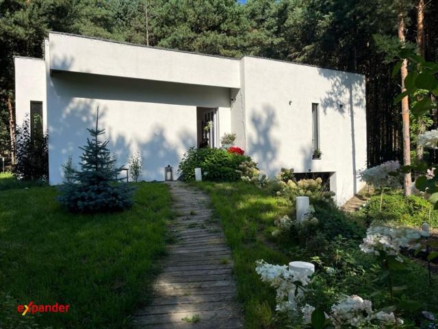 Nowoczesny dom 184 m² z biurem i garażem w Laski Małe