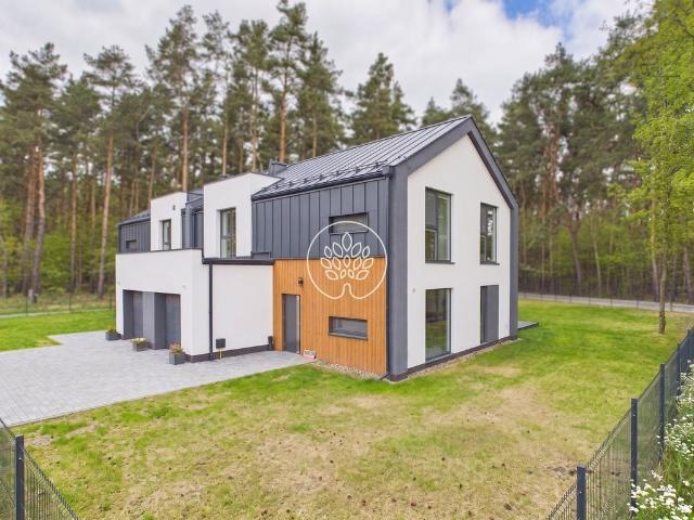 Nowoczesny dom 185 m² z garażem i ogrodem w Nadarzynie