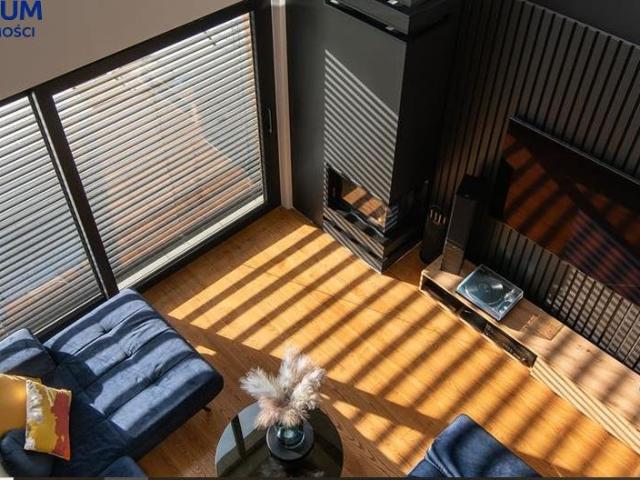 Nowoczesny dom 200 m2 z antresolą i tarasem