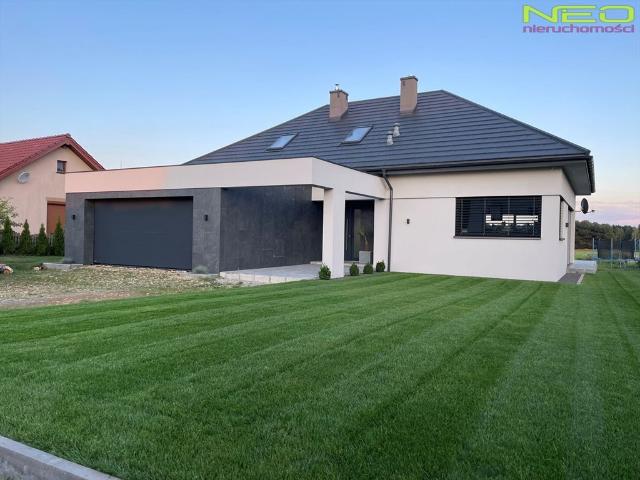 Nowoczesny dom 270 m² z tarasem i garażem zapraszam