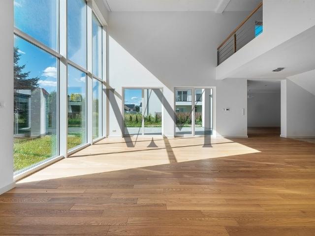 Nowoczesny dom 299 m2 z ogrodem i garażem w Wilanowie