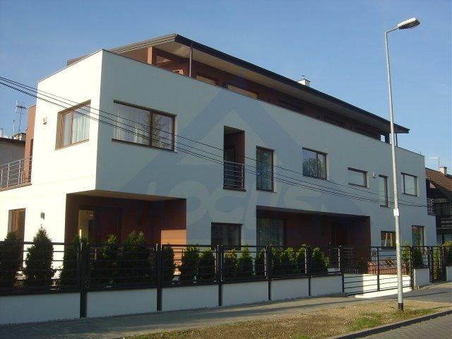 Nowoczesny dom 360 m2 z tarasem i garażem w Wilanowie