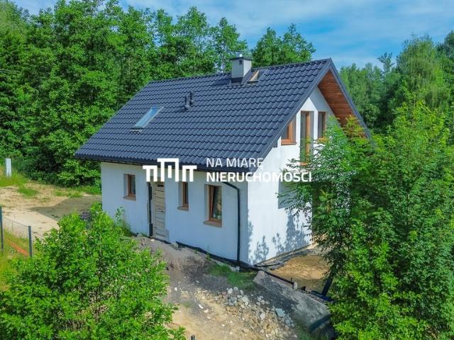 Nowoczesny dom w stanie surowym zamkniętym, 70 m², ogród