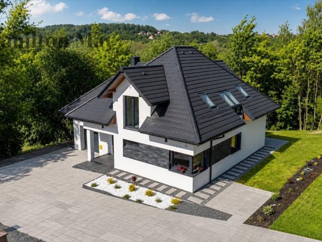 Nowoczesny dom z prywatnym udziałem w lesie, 5 pokoi