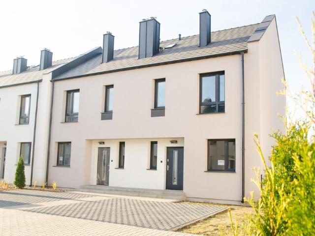 Nowoczesny dom z ogródkiem, 3 sypialnie, parking, Junikowo