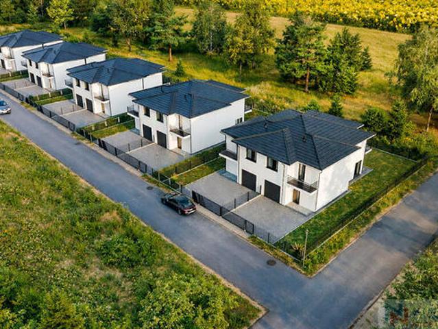 Nowoczesny dom z garażem w Nowych Iganiach | 162,6