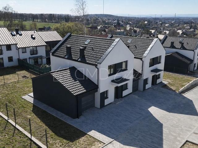 Nowoczesny dom z widokiem na las i Beskid Mały