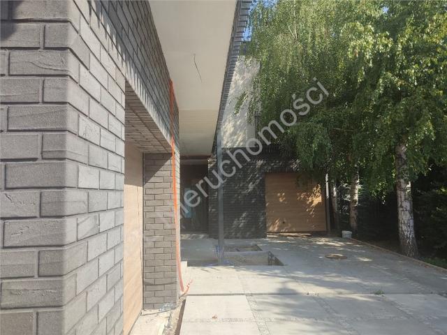 Nowoczesny dom bliźniaczy 134 m2 w Raszynie – energooszczędny i komfortowy