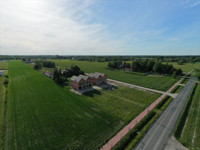 Nowoczesny dom bliźniaczy 138 m² z ogrodem w Żabiej Woli