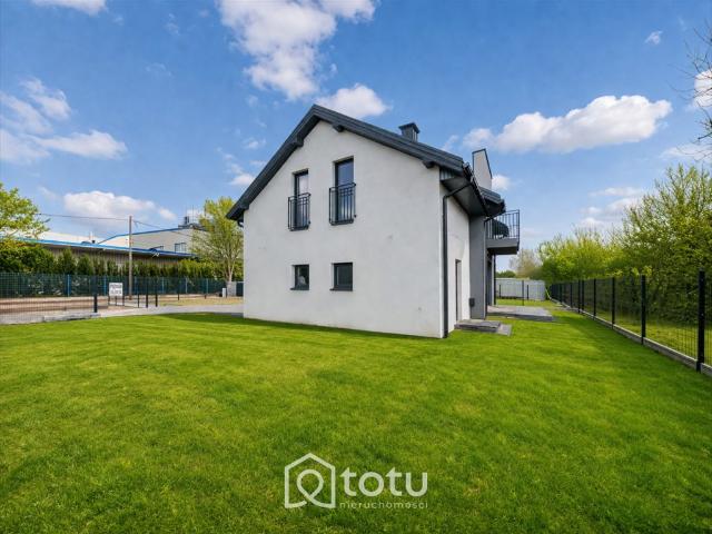Nowoczesny dom bliźniak 167 m² z garażem w Błoniu