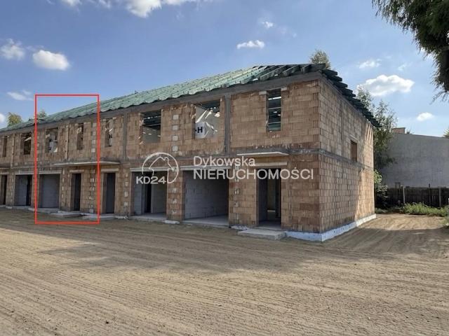 Na sprzedaż nowoczesny dom szeregowy 118 m² z garażem i ogródkiem