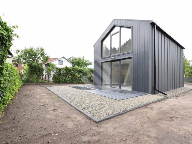 Nowoczesny domek szkieletowy 70 m² na działce 300 m²