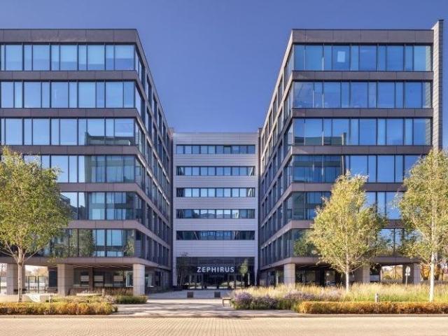 Nowoczesny kompleks biurowy 918 m² z pełną aranżacją i udogodnieniami
