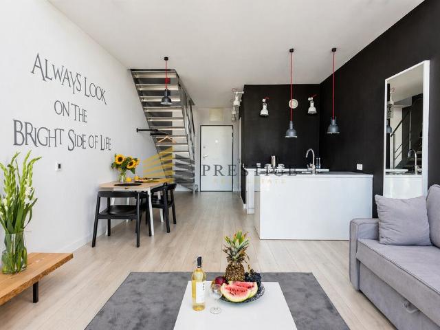 Nowoczesny loft 67 m² z parkingiem i komórką w Qbik Loft