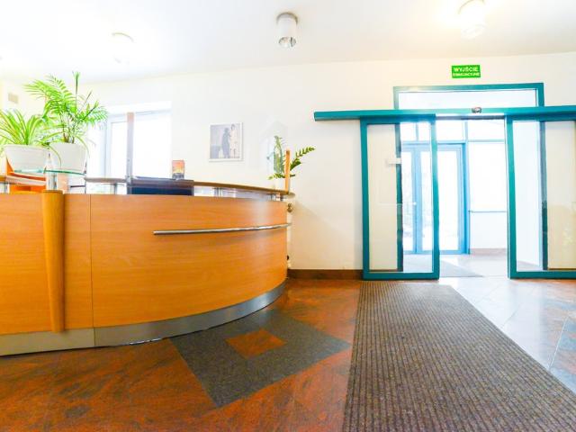 Nowoczesny lokal biurowo magazynowy 830 m², 7 miejsc parkingowych
