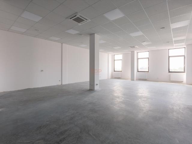 Nowoczesny lokal biurowo usługowy w Psie Pole, 145 m2