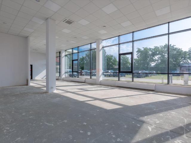 Nowoczesny lokal biurowy 122 m2 z klimatyzacją i miejscem parkingowym