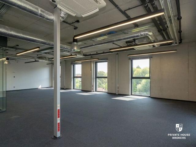 Nowoczesny lokal biurowy 133m² w kameralnym biurowcu