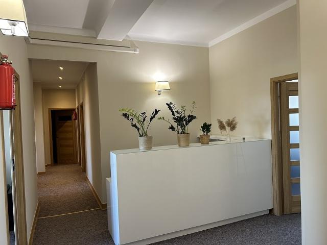 Nowoczesny lokal biurowy 140 m2 w kamienicy z windą, klimatyzacja
