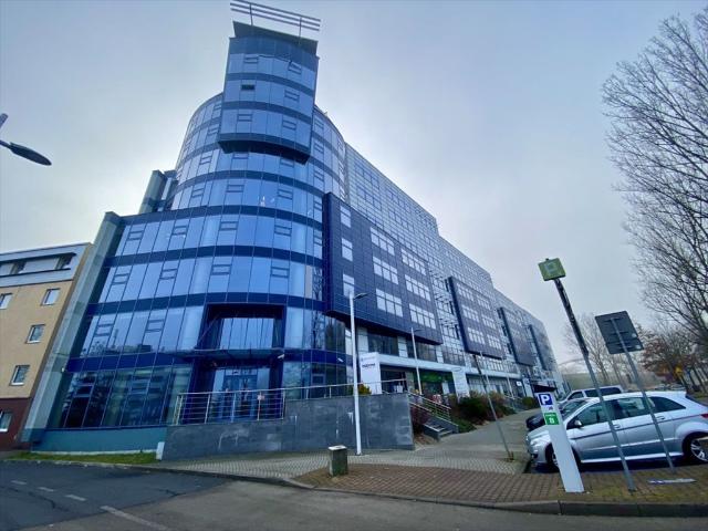 Nowoczesny lokal biurowy 280 m² z open space i salą konferencyjną